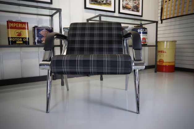 @1600Veloce Auto Experience Accent Chairs