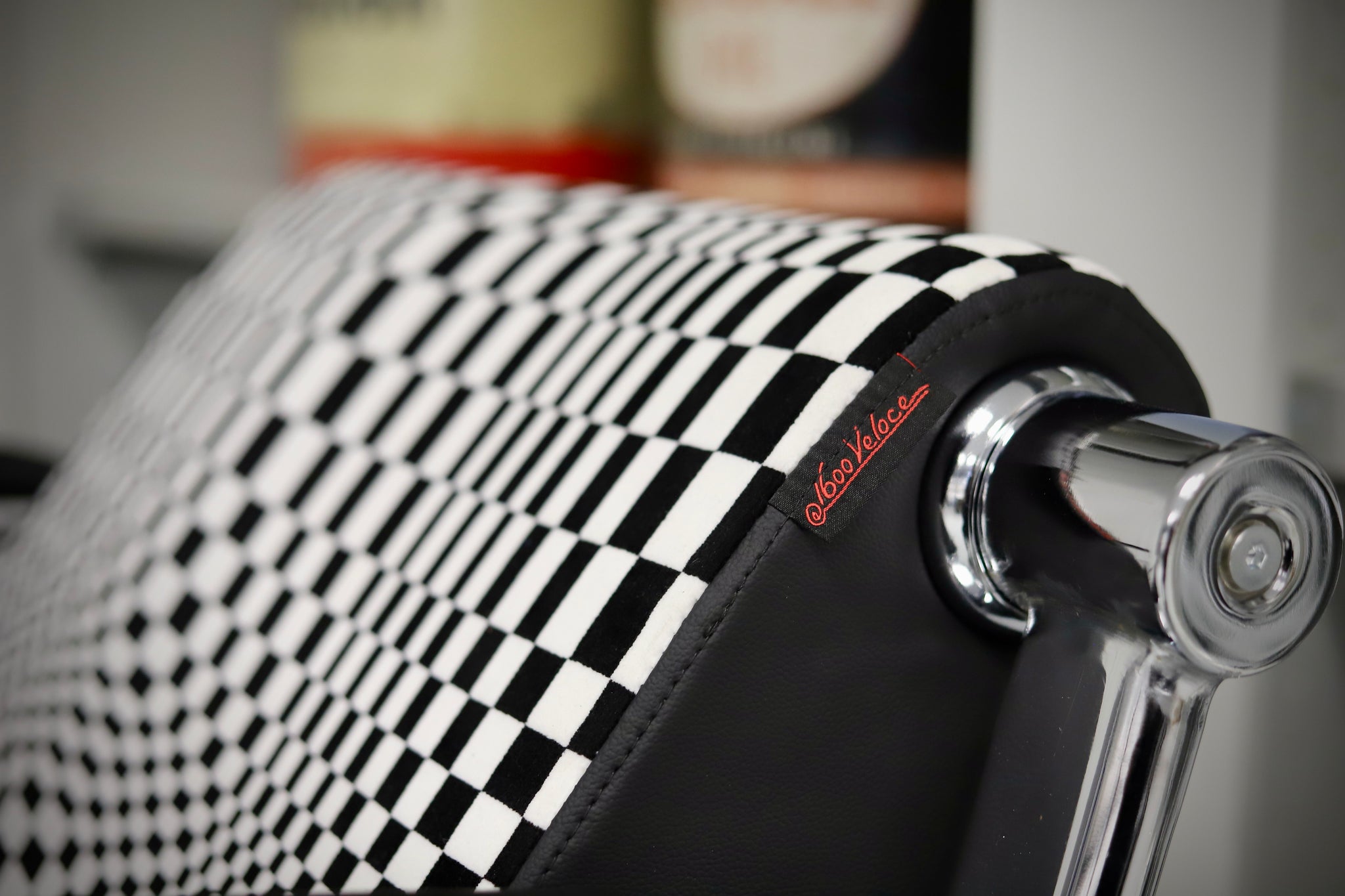 @1600Veloce Auto Experience Accent Chairs