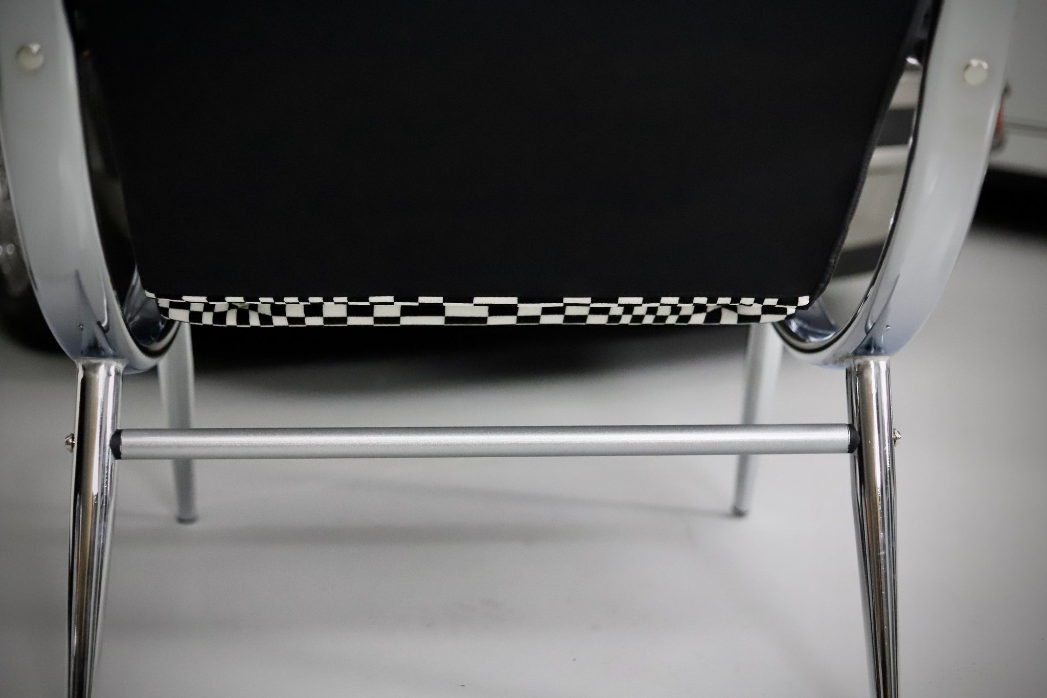 @1600Veloce Auto Experience Accent Chairs