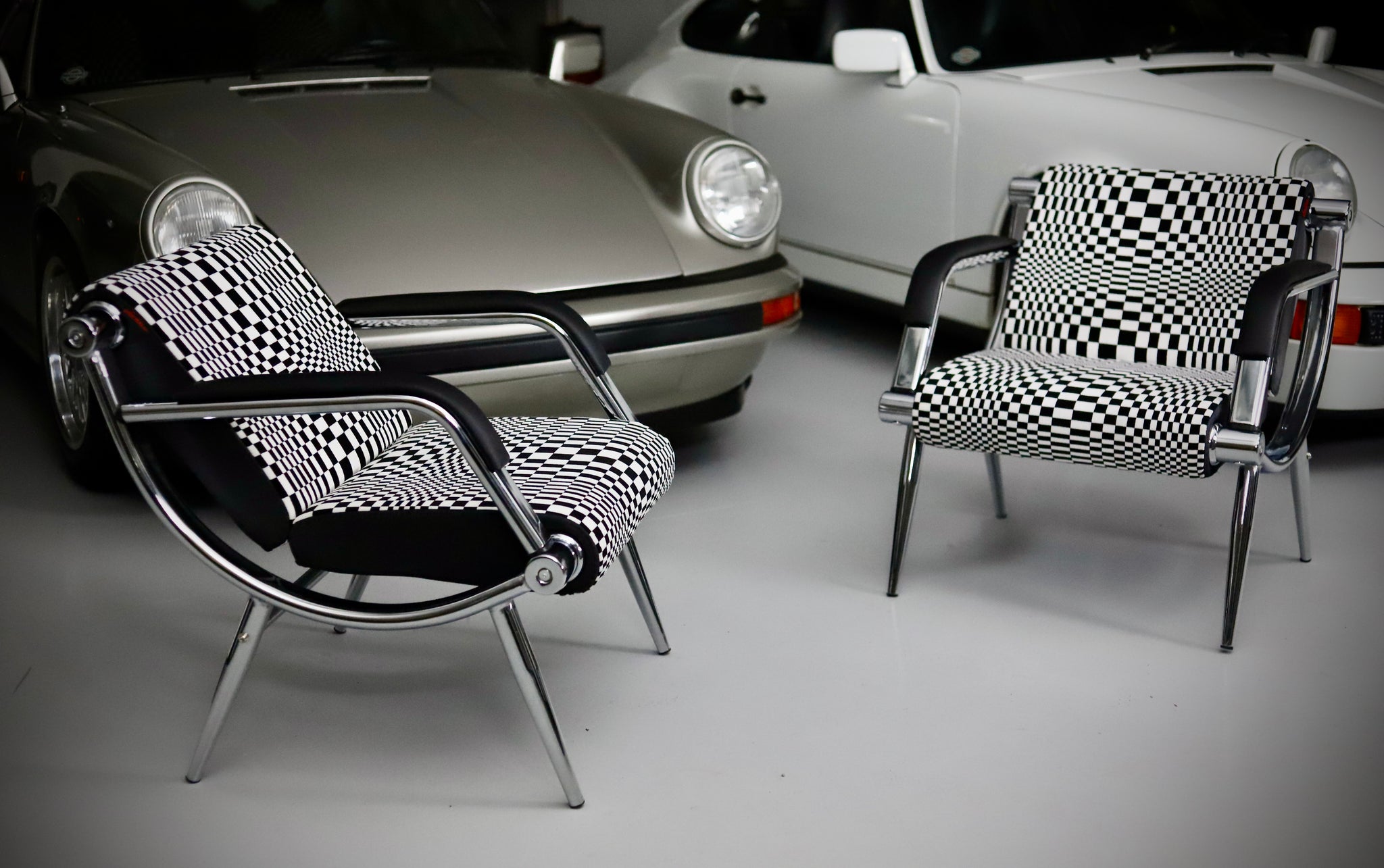 @1600Veloce Auto Experience Accent Chairs