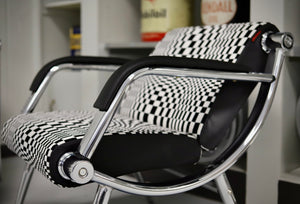 @1600Veloce Auto Experience Accent Chairs